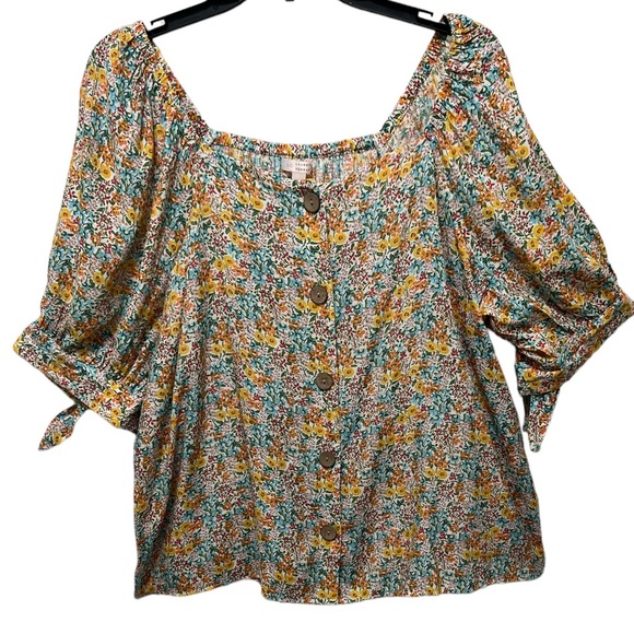 Lauren Conrad Spring/Summer Blouse - Picture 2 of 9